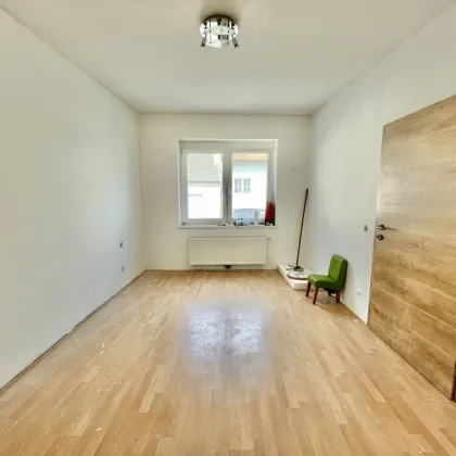 BASTLER WILLKOMMEN - ca. 210 m² NFL | 6 Zimmer | ca. 965m² GFL - Renovierungsobjekt mit Potenzial - Charmantes Einfamilienhaus in idyllischer Lage in Gaiselberg! - Bild 3