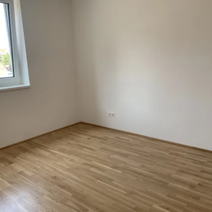 Moderne Erdgeschosswohnung in Wiener Neustadt - Voll saniert, 59m² mit Balkon, Stellplatz und Extras für 882,52 € Miete! - Bild 3