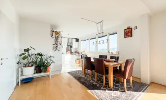 4-Zimmer Dachgeschoßwohnung | Fernblick | 2 Terrassen | Ruhige Anlage | Optional Garagenplatz zu mieten |