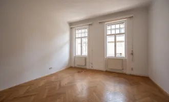 unbefristete 4-Zimmer-Altbauwohnung mit kleinem Balkon (keine WG's)