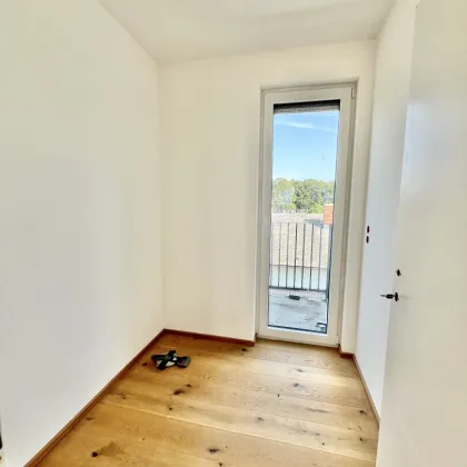 Moderne Erstbezug-Wohnung mit Terrasse und 2 Zimmer, 1. DG, ca. 70m2 NFL - Bild 2