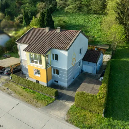 Großes Wohnhaus mit Donaublick - Garage und Carport inklusive! - Bild 2