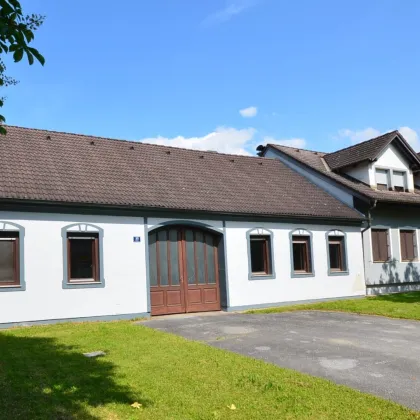 Einfamilienhaus - Streckhof mit großem Nebengebäude - Bild 2