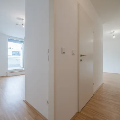 traumhafte DG-Wohnung mit Terrasse und 2 Schlafzimmern - ** ab 1.1.25 zu Mieten! ** - Bild 2