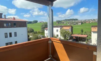 Wohnung mit großer Terrasse  - Wohnen in zentraler Lage !! Ideal auch für Anleger !!