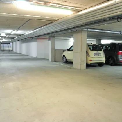 Tiefgaragenplatz nähe Hoßplatz zu mieten! - Bild 2