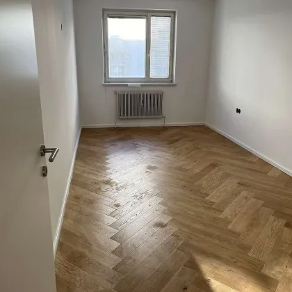 Erstbezug nach Generalsanierung --Helle 3-Zimmer-Wohnung nahe Brunnenmarkt - Bild 3