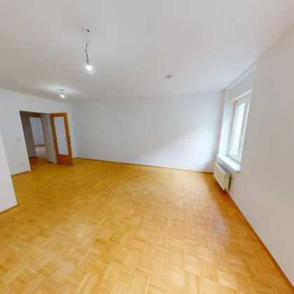 ERSTBEZUG NACH SANIERUNG! Moderne Stadtwohnung in zentraler Lage in Graz: 88 m² & 4 Zimmer & große Wohnküche & praktischer Grundriss! Gleich anfragen und begeistern lassen! PROVISIONSFREI! - Bild 2