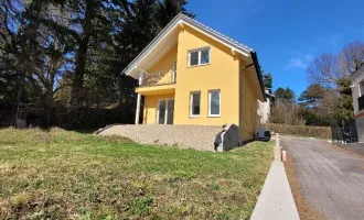 MODERNES HOLZRIEGELHAUS AUF 807M² EIGENGRUND; IN GUTER LAGE; STEHT ZUM VERKAUF!