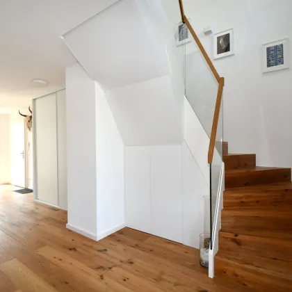 Wohnen mit WOW-Effekt! Luxuriöse 3-Zimmer Dachgeschosswohnung mit herrlichem Blick über die Dächer Wiens + 45 m² Außenflächen! Jetzt zugreifen! - Bild 3