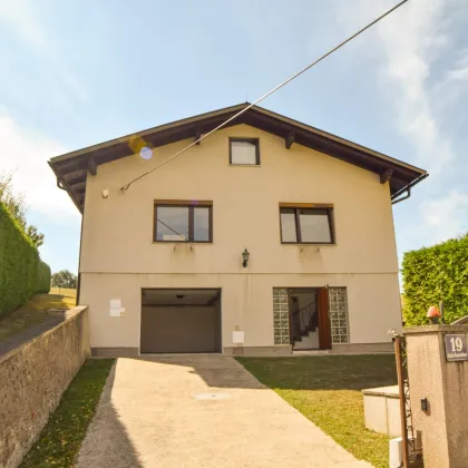 Gemütliches Einfamilienhaus mit Fernblickgarten und Garage - Bild 2