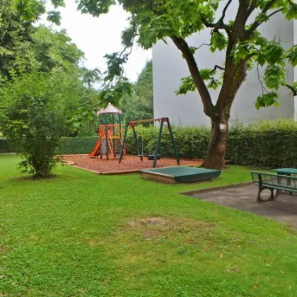 Zentrale Stadtlage,modern sanierte 3ZI+Balkon,Carport, Allg.Garten, Spielplatz - Bild 3