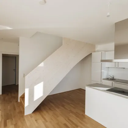 PROVISIONSFREI - ERSTBEZUG - Bezugsfertige, klimatisierte Dachmaisonette-Wohnung mit 3 Schlafzimmern, Wohnküche und 45 m² Terrassen - Bild 2