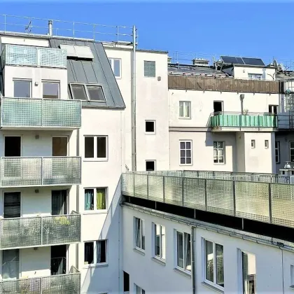 VERMIETETES 48 m2 Dachgeschoss mit 13 m2 Balkon, Wohnküche, 1 Zimmer, Duschbad, Garage möglich, U3-Nähe, Lorystraße - Bild 3