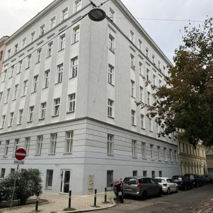 ZENTRAL GELEGENE 2-ZIMMER-WOHNUNG IN WIEN mit Einbauküche und U-Bahn-Anbindung - NUR 239.000,00 €! - Bild 2