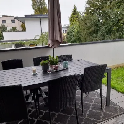 Modern, mit Terrasse und Garten - Bild 2