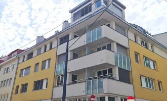 TÜRKENSCHANZPARK-Nähe, sonnige 47 m2 Neubau mit 4 m2 Balkon, Wohnküche, 1 Zimmer, Wannenbad, Parketten, Bastiengasse