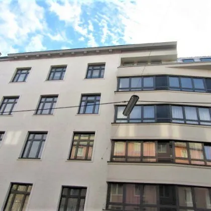 DACHGESCHOSS, ROLLINGERGASSE, 63 m2 Maisonette mit 12 m2 Terrasse, Wohnküche, 1 Zimmer, Wannenbad, Parketten - Bild 2