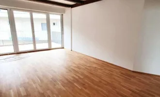 Großzügige 5-Zimmerwohnung + Essküche, 250 Meter vom LENDPLATZ entfernt, Balkon, WG-tauglich