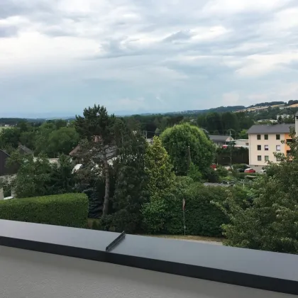 Wohnung mit Ausblick - 3 Zimmer & großer Balkon - Bild 2