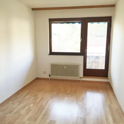 Ruhige, helle 3-Zimmer-Loggia-Wohnung direkt bei der HTL-Mödling - ab sofort verfügbar! - Bild 3