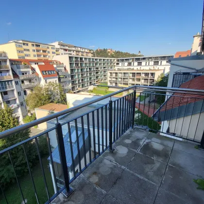 Zentrum - Balkon- Traum Ausblick - großzügige 2-Zimmer-Wohnung - 78m² - Lift - Bild 2