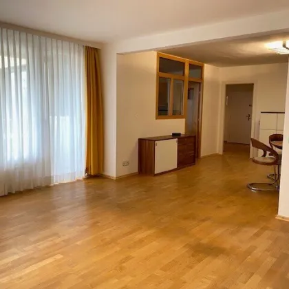 Großzügige Eigentumswohnung mit 100m² und Loggia! - Bild 3