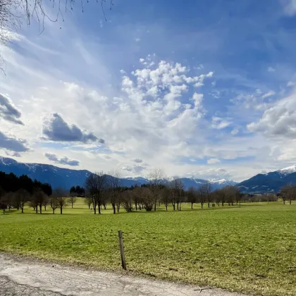 FAMILIENDOMIZIL UND WERTANLAGE IN BEGEHRTER LAGE DIREKT NEBEN DEM GOLFPLATZ MILLSTÄTTER SEE - SCHÖNER AUSBLICK AUF DIE BERGE UND INS GRÜNE INKLUSIVE! - Bild 2