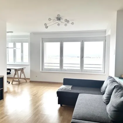 Nahe Korneuburg! Sonnige 4-Zimmer-Dachgeschoss-Wohnung mit Panorama-Terrasse und Stellplatz - Bild 2