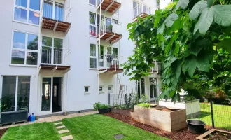 Neuer Preis! Blick ins Grüne + Absolute Hofruhelage! Frisch sanierte Kleinwohnung mit hofseitigem Balkon! Tolle Infrastruktur + Garagenplatz im Haus! Jetzt zugreifen!