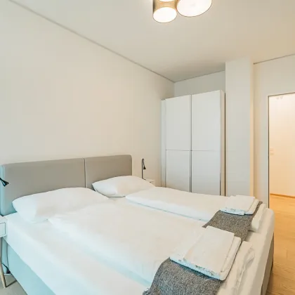 TrIIIple Tower – Stilvolle möblierte 3-Zimmer-Wohnung - Bild 2