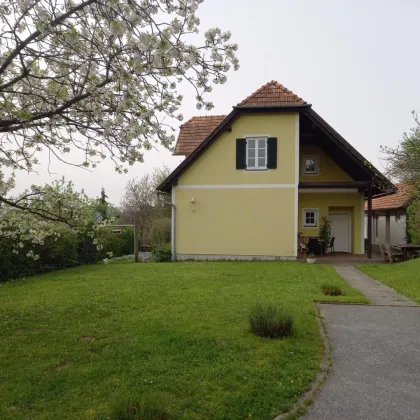 8200 Gleisdorf: Gemütliches Wohnhaus mit ca. 130,31m² Wfl. und  2.544m² Gartengrund mit Aussicht! - Bild 3