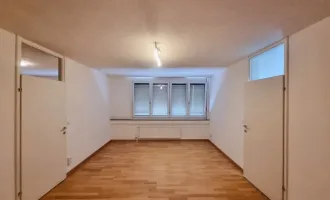 Ruhig gelegene zwei Zimmer Wohnung mit extra Küche in top zentraler Lage zum attraktiven Kaufpreis!