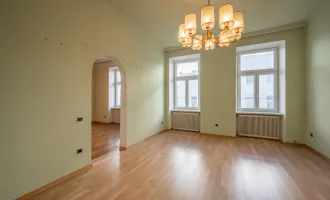 ++NEU++ Sanierungsbedürftige 4-Zimmer ALTBAUWOHNUNG in ruhiger Lage!