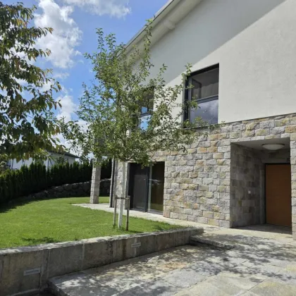 Luxusvilla in idyllischer Steiermark am Semmering: 235m² Wohnfläche, Top Ausstattung, Garten, Terrasse, Garage, Sauna - für 1.089.000,00 € mit Bergblick - Bild 2