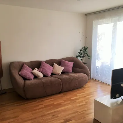 Josefiau - Charmante 2-Zimmer-Wohnung in eleganter Stadtvilla inkl. TG-Stellplatz - möglich auch ohne TG-Stellplatz - Bild 2