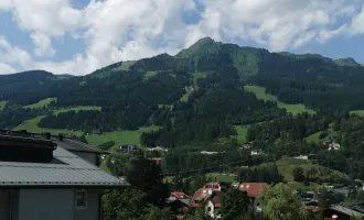 Bad Hofgastein: Maisonettewohnung mit drei Balkonen und Weitblick!