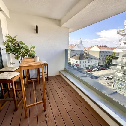 Top Lage! Traumhafte Dachgeschosswohnung mit Loggia und Panoramafenster ++  Weitblick über Wien ++ Komplett Eingerichtet und Bezugsfertig ++ Dachgeschossneubau aus 2021 ++ Auch für Anleger!!! - Bild 3