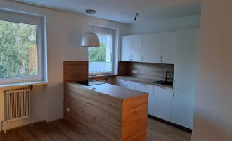 attraktive sanierte 85m² Wohnung - Einbauküche - Garage - zentral - barrierefrei