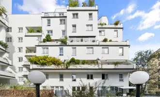 Erstbezug nach Generalsanierung - Eigentumswohnung auf einer Ebene mit Terrasse - Gegenüber Sofiensäle