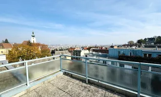 DACHTERRASSENWOHNUNG MIT BLICK ÜBER DIE STADT