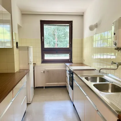 Ruhige 2-Zimmer-Loggia Wohnung in Top Lage - Sanierungsbedarf - Bild 2