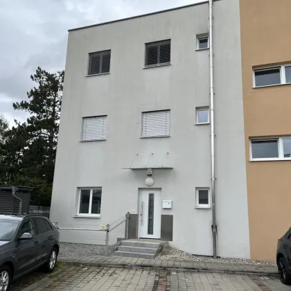 Traumhafte 3-Zimmer-Wohnung mit Balkon und Parkplatz in zentraler Lage! - Bild 2