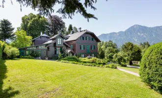 Prachtvolle Villa im Aussser-Stil mit Dachsteinblick