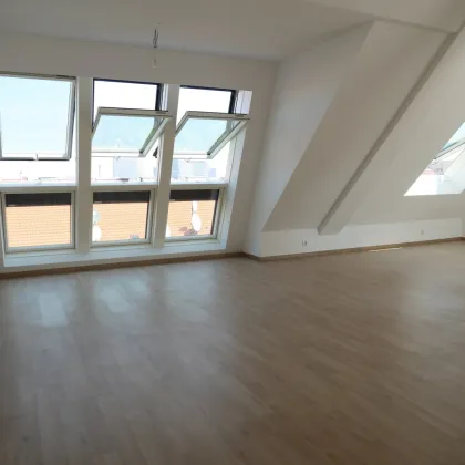 Provisionsfrei: Klimatisierter 87m² DG-Erstbezug + Terrasse im topsanierten Altbau - 1100 Wien - Bild 3