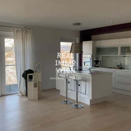 Wunderschöne 120 m²- 4 Zimmer Terrassen Wohnung mit traumhafter 30 m² großer Terrasse und atemberaubenden Blick auf den Wörthersee - Bild 3