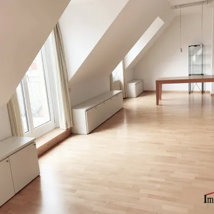 Charmantes Penthouse mit 360° Panoramaterrasse im Servitenviertel! - Bild 2