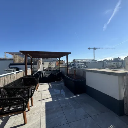 Moderne DG-Wohnung mit Terrasse & Balkon! - Klimatisiert! - Bild 2