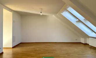 Lichtdurchflutete 2-Zimmer-Wohnung mit Dachterrasse – ab sofort beziehbar!