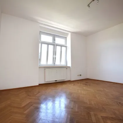 Anlegerwohnung in Grazer Bestlage: Sorgenfrei investieren! Entdecken Sie diese moderne, vermietete 47 m² Stadtwohnung mit traumhaftem Balkon und Ausblick! Jetzt anfragen und die perfekte Anlage für Ihre Zukunft sichern! - Bild 2